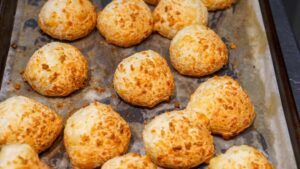 Brazilian cheese bread - pao de queijo